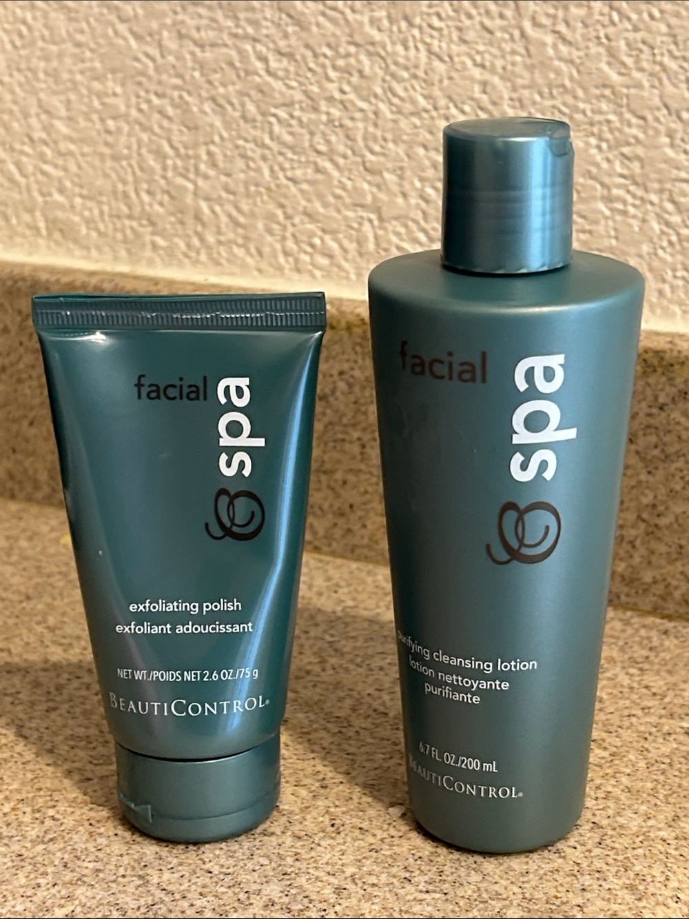 beauticontrol facial spa purifying cleansing lotion 6.7 oz + exfoliating polish